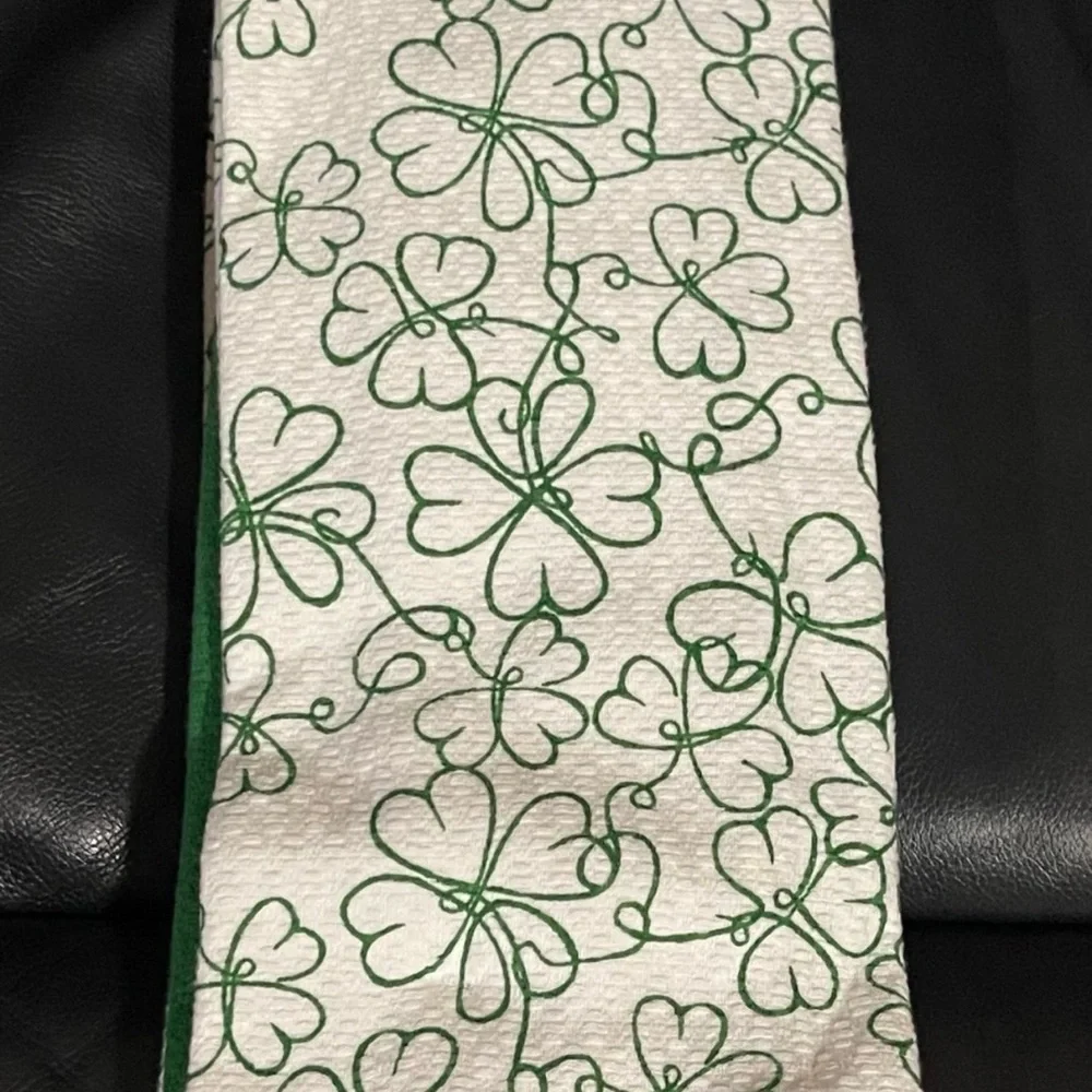 Martha Stewart St Patricks Shamrocks Kitchen Towels, Set of 3